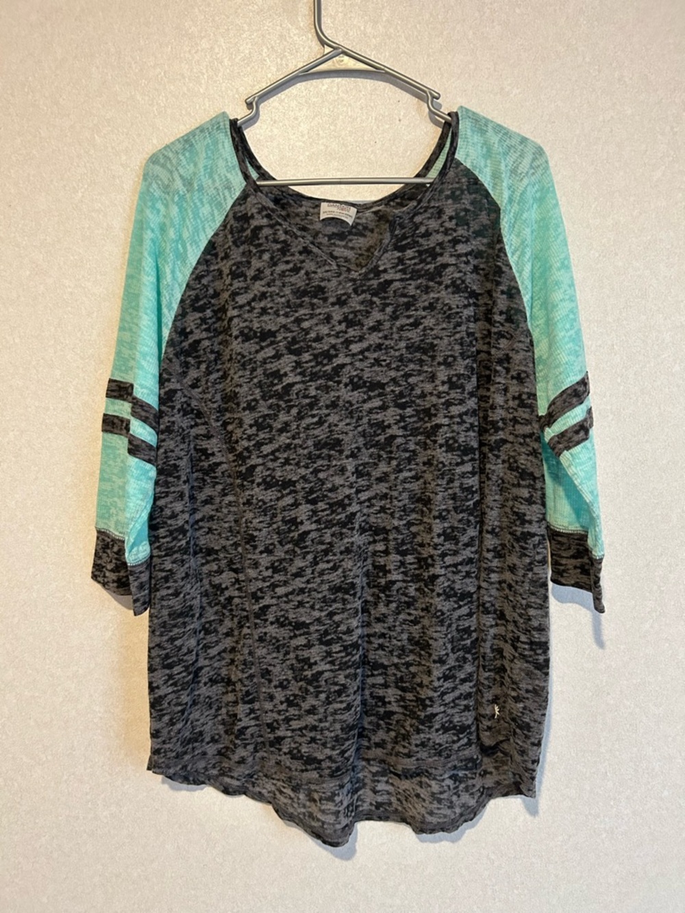 Women’s Plus Size Danskin Now 3/4 Sleeve Shirt, Active Wear, Size 2X